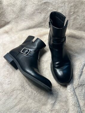 Frye and Co. "Cormac" motorcycle ankle boots womens 8.5